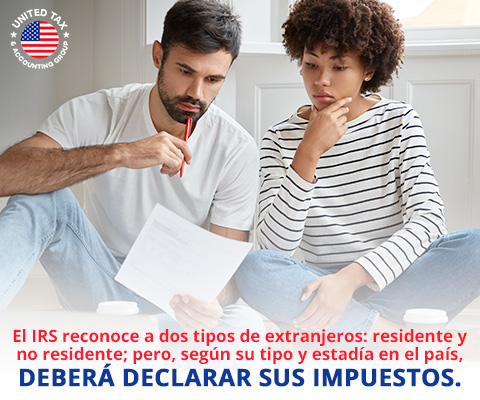 extranjeros revisan documentos para declarar impuestos en usa 480